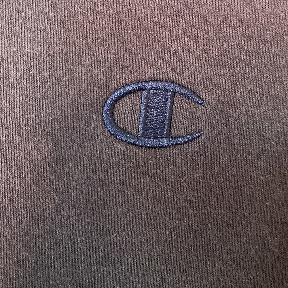 Champion Sweatshirt - Picture 3 of 5